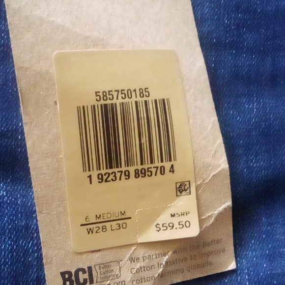 Levi's - Picture 2 of 3